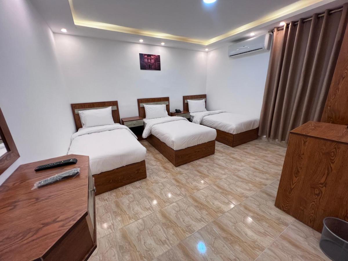 Petra Family Hotel Ουάντι Μούσα Εξωτερικό φωτογραφία